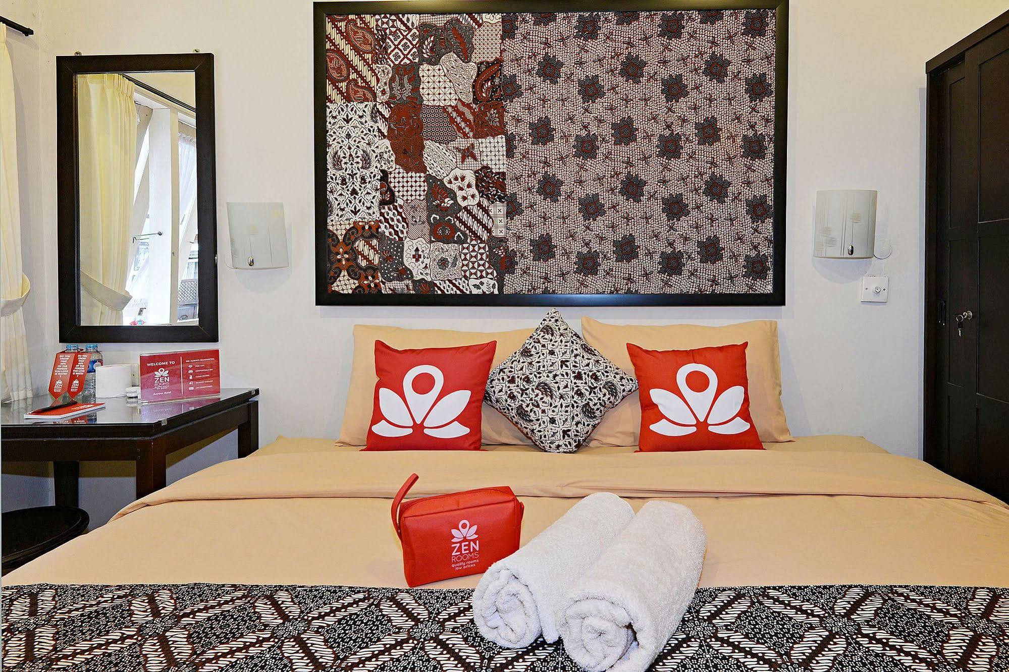Zen Rooms Panembahan Kraton ジョグジャカルタ エクステリア 写真